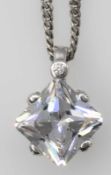 Kette mit Bergkristall-Anhänger, gepunzt mit 925er Silber. Länge ca. 50 cm, Gesamtgewicht ca. 32,4