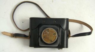 "Pentona II" Sucherkamera mit einem Meyer-Optik Görlitz Trioplan 3,5/45 mm Objektiv. DDR 1960er