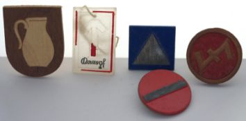 Lot Militaria, dabei Abzeichen des Winterhilfswerks.