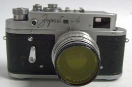sowjetische Messsucherkamera "Zorki - 4" mit Jupiter - 8 50mm Objektiv. "Russische Leica" Kopie.