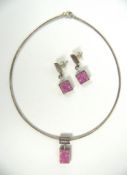 Schmuckset, 925er Silber, bestehend aus 1 Collier mit Anhänger, sowie 1 Paar Ohrringe.