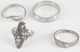 4 Ringe, 925er Silber. Verschiedene Modelle.