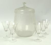 Lot Glas aus Auflösung, dabei 5 Weingläser sowie 1 Bowle