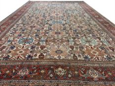 19TH CENTURY PERSIAN ZIEGLER FEREGHAN CARPET.