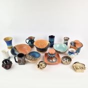A COLLECTION OF SUNSET CANYON AND OTHER STUDIO POTTERY (18).