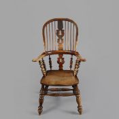 VICTORIAN WINDSOR ARMCHAIR.