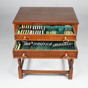 MAPPIN AND WEBB OAK CANTEEN OF CUTLERY.