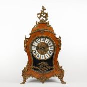 A LOUIS XV STYLE BRACKET CLOCK.