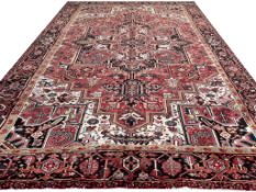 ANTIQUE PERSIAN HERIZ CARPET.