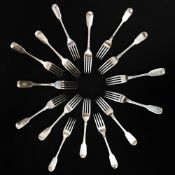 A COLLECTION OF FIFTEEN SILVER FORKS. (15).