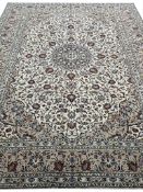 FINE PERSIAN KASHAN CARPET.