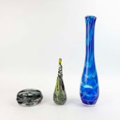A MURANO TWISTED GLASS PAPERWEIGHT AND TWO OTHER PIECES. (3).