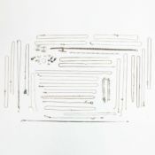 A COLLECTION OF SILVER JEWELLERY.