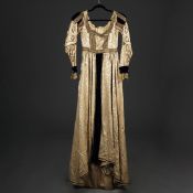 DRESS.