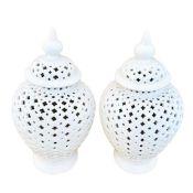 A PAIR TEMPLE JARS.