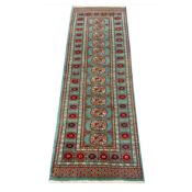 TURKMEN RUNNER.