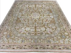 FINE FRENCH SAVONNERIE CARPET.