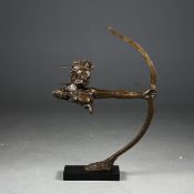 CONTEMPORARY SCHOOL SCULPTURAL STUDY OF FIRST NATION ARCHER.