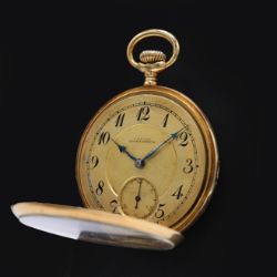 AN 18K GOLD ULYSSE NARDIN, LOCLE & GENEVE POCKET WATCH.