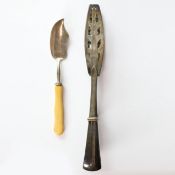 CHRISTOFLE ASPARAGUS TONGS AND CHEESE SCOOP. (2).
