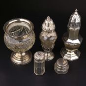 A COLLECTION OF SILVERWARE.