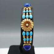 AN 18CT GOLD LAPIS LAZULI AND TURQUOISE BRACELET.