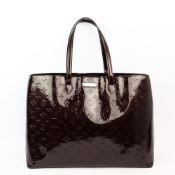 LOUIS VUITTON. WILSHIRE HANDBAG.