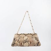 THREE VINTAGE HANDBAGS.