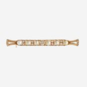 A YELLOW METAL DIAMOND AND PEARL BAR BROOCH