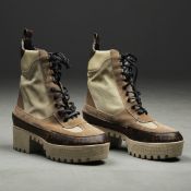 LOUIS VUITTON LAUREATE PLATFORM DESERT BOOTS - UK 5
