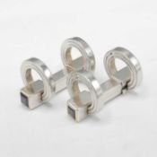 A PAIR OF 18CT WHITE GOLD CUFFLINKS