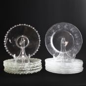 GLASS DINNER PLATES. (15).