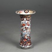 A 19TH CENTURY JAPANESE IMARI COUNTRY HOUSE STICKSTAND.