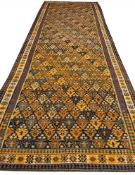 ANTIQUE PERSIAN QAZVIN KILIM.