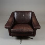 1970s MATADOR LEATHER SWIVEL ARMCHAIR BY AAGE CHRISTIANSEN FOR ERHARDSEN & ANDERSEN.