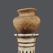 GERALDINE PHILLIPS (1953-2025). A STUDIO POTTERY VASE.