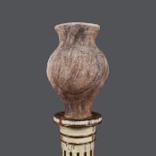 GERALDINE PHILLIPS (1953-2025). A LARGE STUDIO POTTERY VASE.