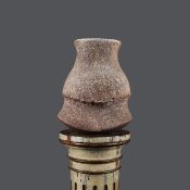 GERALDINE PHILLIPS (1953-2025). A STUDIO POTTERY VASE.