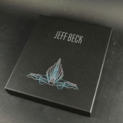 JEFF BECK. BECK01, COLLECTOR EDITION, SIGNED.