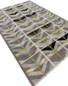 FINE SWEDISH DESIGN KILIM