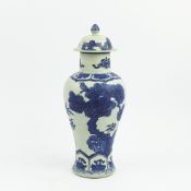 CHINESE KANGXI BLUE AND WHITE VASE WITH LID.