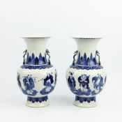A PAIR OF LATE 19TH CENTURY CHINESE BLUE AND WHITE VASES. (2)