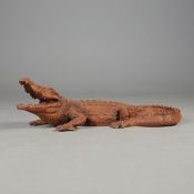 SCULPTURAL ALLIGATOR.