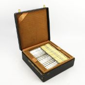 CH. GUERRE A LANGRES PARIS BOXED SET OF KNIVES.