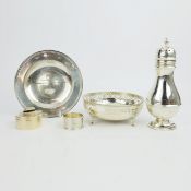 A COLLECTION OF SILVER (5)