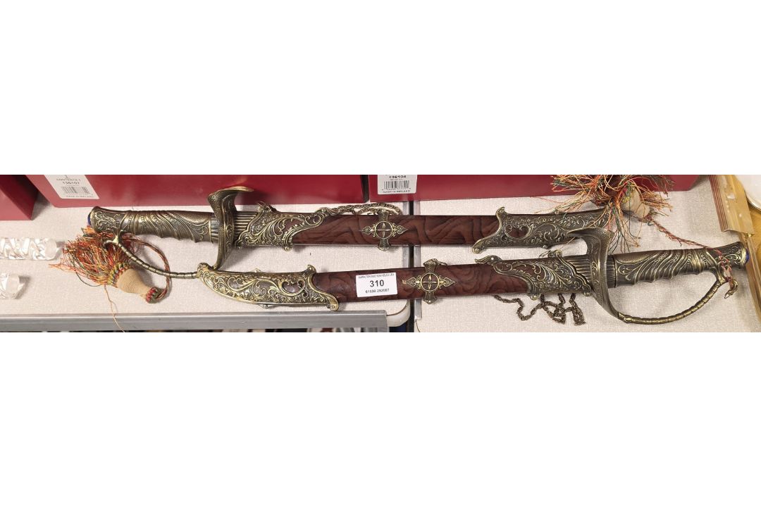 Successful R Production PAIR OF REPRODUCTION SABRE STYLE SHORT SWORDS WITH SHEATH'S