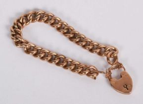 A 9 carat yellow gold curb link chain bracelet, having a padlock clasp, 19.1g