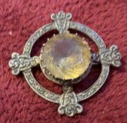 JEWELLERY : Scottish Silver brooch with large Citrine gem stone to centre, Robert Allison Edinburgh