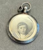 Jewellery : Small photo pendant in the style of a pocket watch with W.V & S UK hallmark date later n