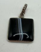 JEWELLERY : SILVER and Agate pendant, possibly continental
